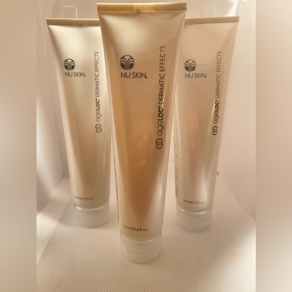 1 Tube AgeLOC Derm Effects Nuskin